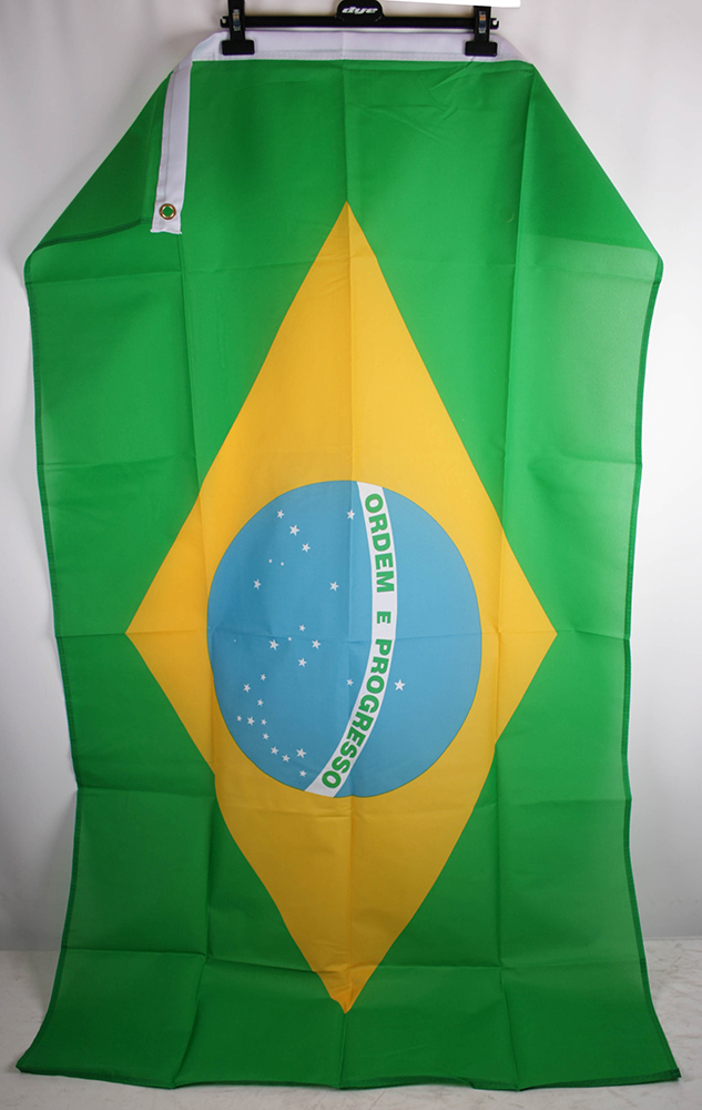 Supportershop Brasilien Flagge der Nation mit 2 Metallösen   L 1,50 x B 0,90 m